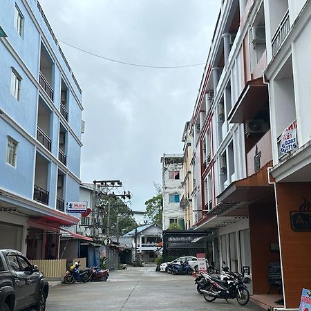 Sure Guesthouse Kamala Beach Eksteriør billede