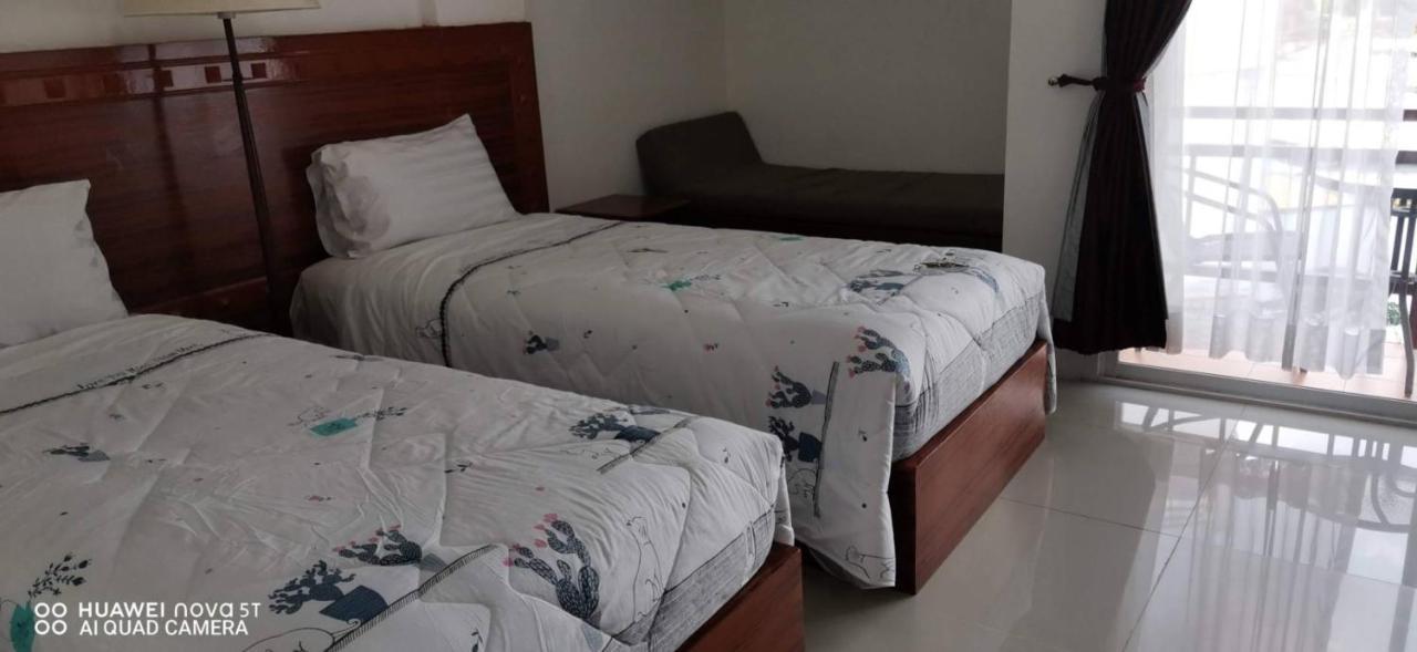 Sure Guesthouse Kamala Beach Eksteriør billede
