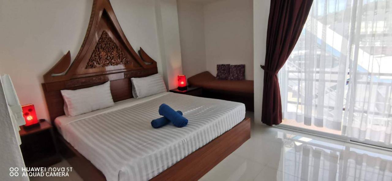Sure Guesthouse Kamala Beach Eksteriør billede