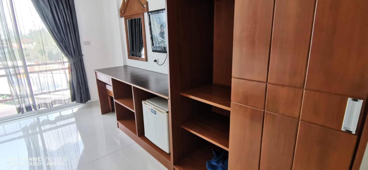 Sure Guesthouse Kamala Beach Eksteriør billede