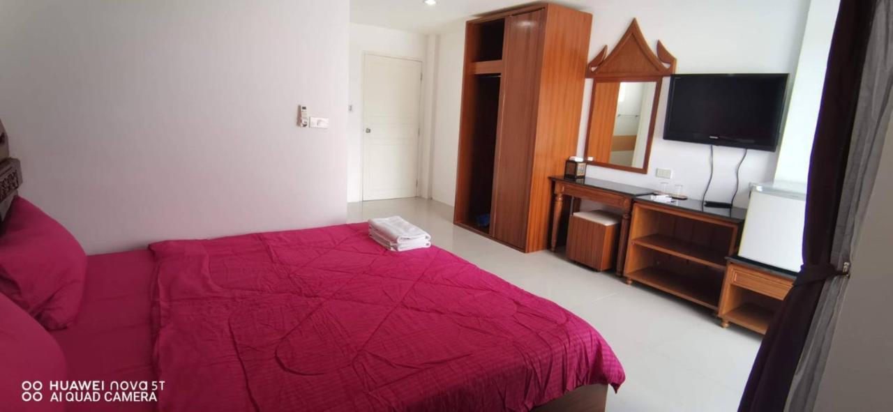 Sure Guesthouse Kamala Beach Eksteriør billede
