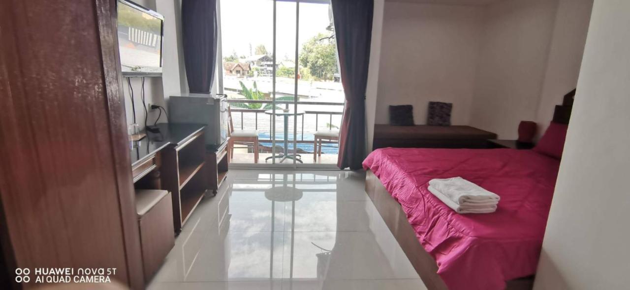 Sure Guesthouse Kamala Beach Eksteriør billede
