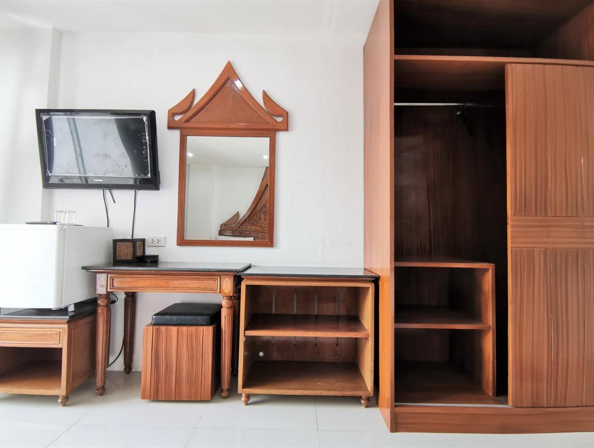Sure Guesthouse Kamala Beach Eksteriør billede
